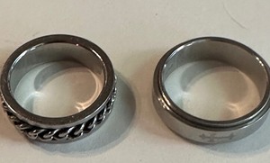 lot 247 image: SILVER RING W CHAIN AROND BAND  SIZE 13  & SILVER RING W ETCHED CROSSES  SIZE 14