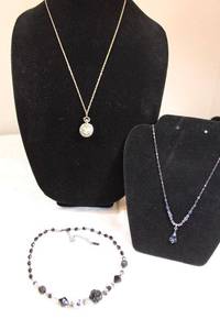 lot 5 image: Signed 1928 Victorian inspired jewelry. See descriptions.