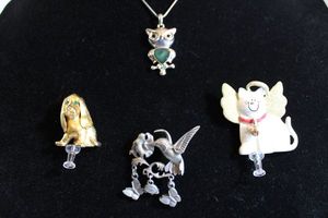lot 10 image: Signed Cool Jewels, Monet, LCD, and AJMC animal broochpins and pendants. See descriptions.