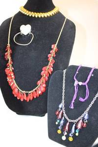 lot 16 image: Signed dangle bead necklaces, Ceramic Heart broochpin, Napier choker necklace. See descriptions.