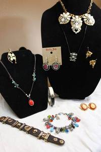 lot 30 image: Signed Gerrys wish bone brooch, Natasha Couture white statement necklace, Coro clip earrings and more. See descriptions.