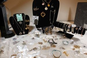 lot 129 image: Monogram, initial and name jewelry selection.