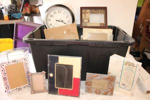 lot 184 image: Photo frames, albums and wall clock (unused)