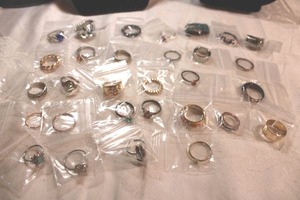 lot 44 image: (30) Fashion rings. Varying styles, materials, conditions, sizes. Approx 30 count