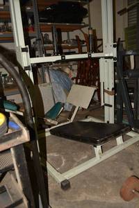 lot 210 image: Weight machine