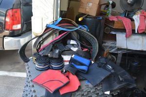 lot 243 image: Weight lifting belts