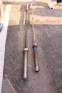 lot 252 image: Weight lifting bars with end stoppers