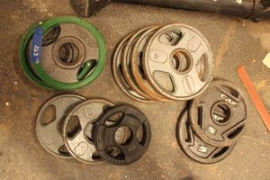 lot 263 image: Barbell weights - (8) 5 LB, (3) 2.5LB