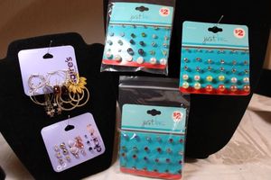 lot 79 image: (5) Sets of multiple earring cards. Varying styles and themes.