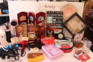lot 272 image: Home decor and Misc phone cases, hair dryers, wall art and more