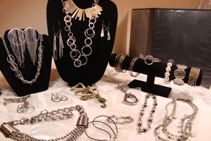 lot 142 image: Jewelry, Brutality selection