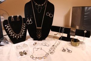 lot 281 image: Jewelry Brutalist selection