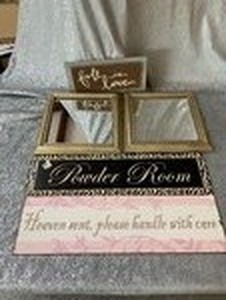 lot 124 image: 3 home dcor wall art