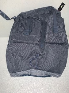 lot 34 image: New Nice back pack see pics