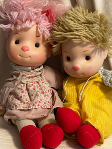 lot 168 image: Vintage Komphy Kids