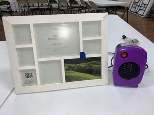 lot 177 image: Personal Heater and nice Pic. Frame