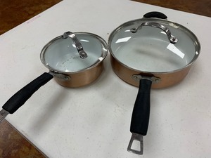 lot 187 image: Kitchenaid pans with lids