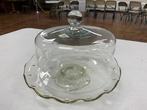 lot 188 image: Vintage etched glass cake plate with lid on pedestal