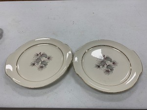 lot 196 image: Decorative collector plates - 22K gold trim - see pics
