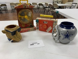 lot 198 image: Vintage toys and collectable drink holders - see pics