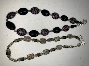 lot 71 image: Very nice ladies necklaces