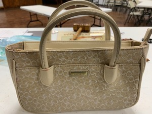 lot 72 image: Very Nice Rosetti Clutch hand Bag
