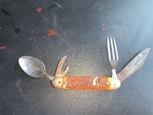 lot 88 image: Vintage hobo knife Very awesome find see pics.