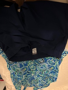 lot 112 image: 16 W womens tankini and shorts, swim outfit