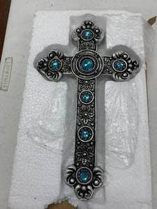 lot 129 image: NIB Decorative wall cross