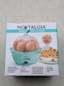 lot 2 image: Nostalgia MyMini Egg Cooker - NEW