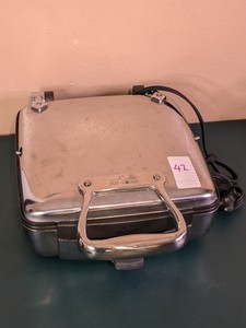 lot 42 image: All-Clad Waffler 4