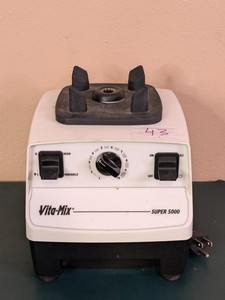 lot 43 image: Vitamix Base Motor Only VM0103