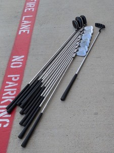 lot 50 image: Golf Clubs Bundle
