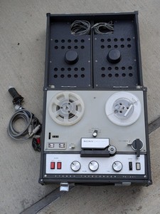 lot 51 image: Sony TC-200 Taperecorder