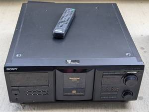 lot 52 image: Sony CDP-CX400 Compact Disc Player