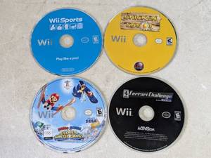 lot 122 image: Lot of 4 - Nintendo Wii Games