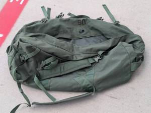 lot 141 image: Military Duffel Bag