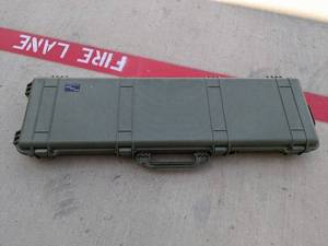 lot 143 image: Blue Line Gear Gun Case