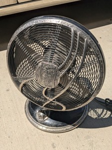 lot 159 image: Hunter 3 Speed Fan