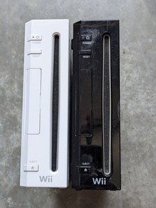 lot 202 image: Lot of 2 - Nintendo Wii Gamecube Console System Only