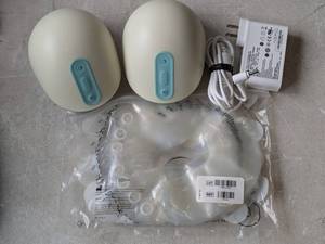 lot 243 image: Willow Breast Pumps