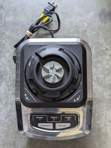 lot 254 image: Ninja Blender Motor Base Only BL700 30