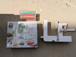 lot 258 image: OXO Good Grips Spiralizer