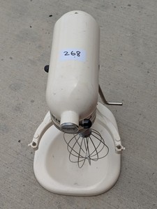 lot 268 image: KitchenAid K5SS Mixer