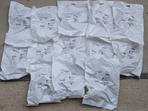 lot 283 image: ResMed Cushion Bundle Items - NEW