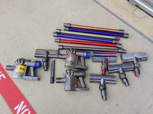 lot 293 image: Dyson Handheld Vacuum Bundle Items