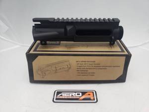 lot 33 image: DSGAAERO APAR501603C AR15 UPPER STRP BLK