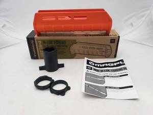 lot 198 image: MAGPUL MOE M LOK Forend Mossberg 590590A1   Orange