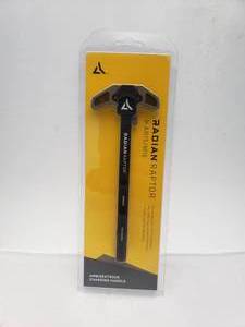 lot 656 image: Radian Weapons Raptor Ambidextrous 5.56 mm Charging Handle   Dark Earth