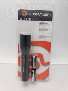 lot 707 image: Streamlight TL 2 LED w Lithium Batteries   Black